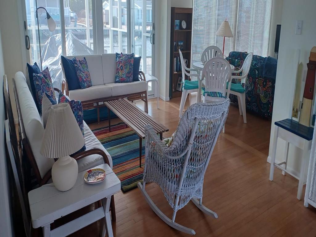 Stunning Home In Loveladies With 3 Bedrooms And Internet Barnegat Light Экстерьер фото